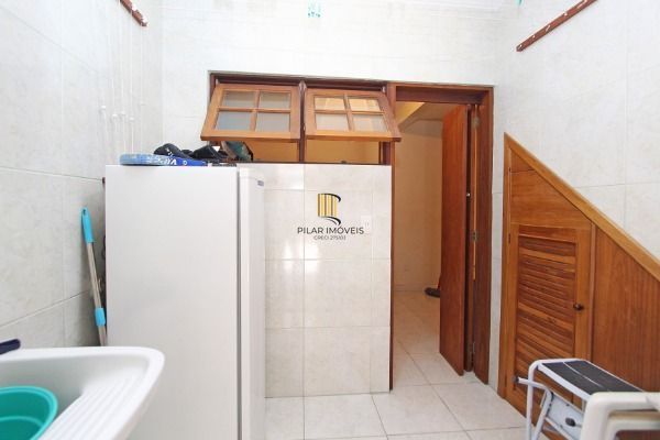 Casa para Venda - 360m², 3 dormitórios, sendo 1 suites, 4 vagas - Portal do Guarujá