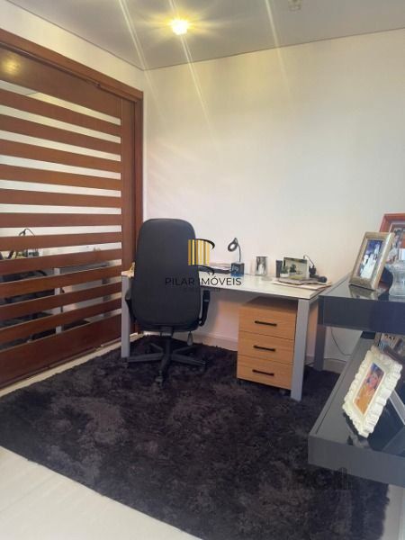 Casa Condominio em Porto Alegre, no bairro Jardim Carvalho, com 3 dormitório(s), à venda.