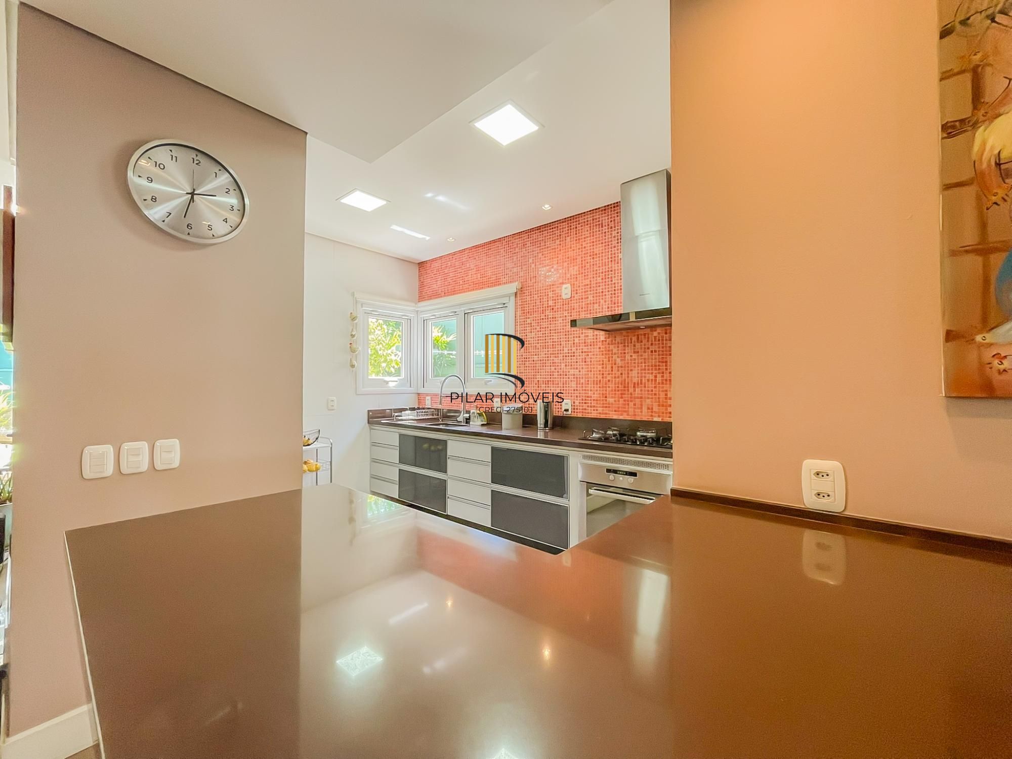 Linda e aconchegante casa em condomínio no Lagos de nova Ipanema