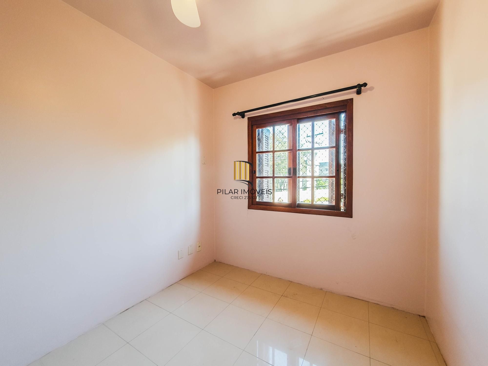 No bairro Serraria, casa em condomínio com 3 dormitórios