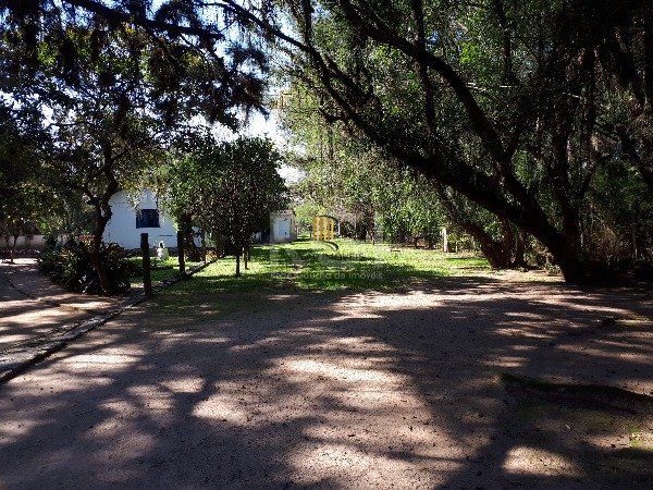 Sítio para Venda - 150m², 3 dormitórios, Belém Novo