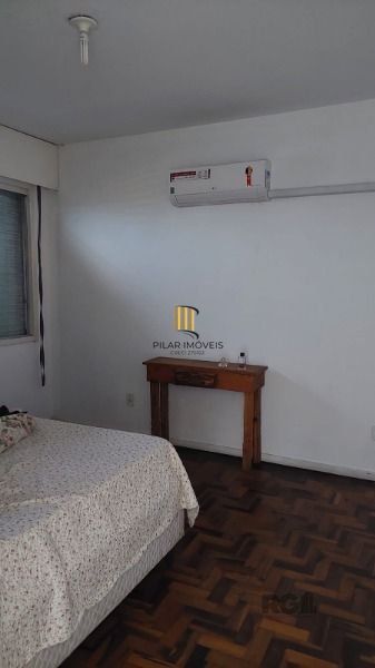 Apartamento em Porto Alegre, no bairro Azenha, com 2 dormitório(s), e 2 banheiros, à venda.