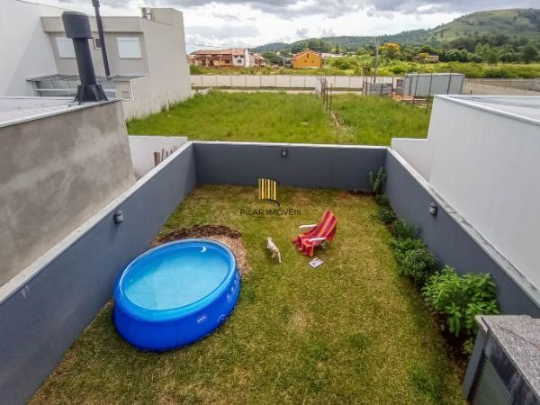 Casa Condominio para Venda - 200m², 3 dormitórios, sendo 1 suites, 2 vagas - Hípica
