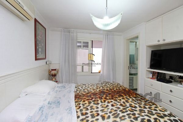 Casa Condominio para Venda - 201m², 3 dormitórios, sendo 1 suites, 2 vagas - Tristeza