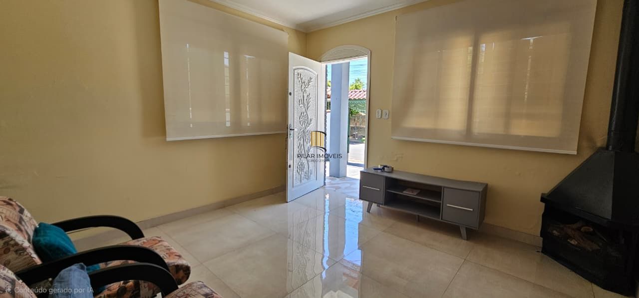 Casa 4 dormitórios no bairro Restinga