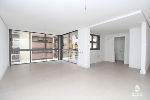 Apartamento para Venda - 120m², 3 dormitórios, 2 vagas - Tristeza