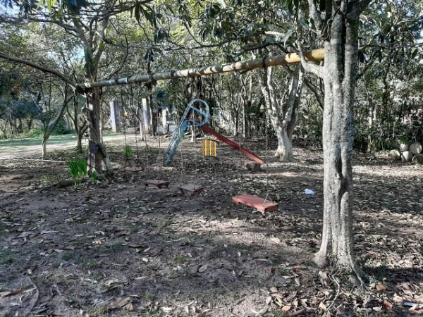 Sítio para Venda - 200m², 3 dormitórios, 4 vagas - Lami