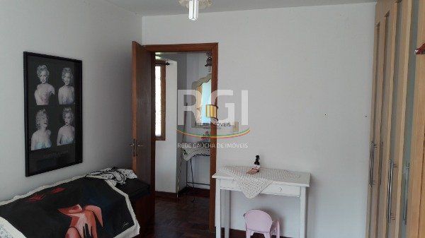 Sítio para Venda - 246m², 3 dormitórios, sendo 2 suites, 6 vagas - Vila Nova