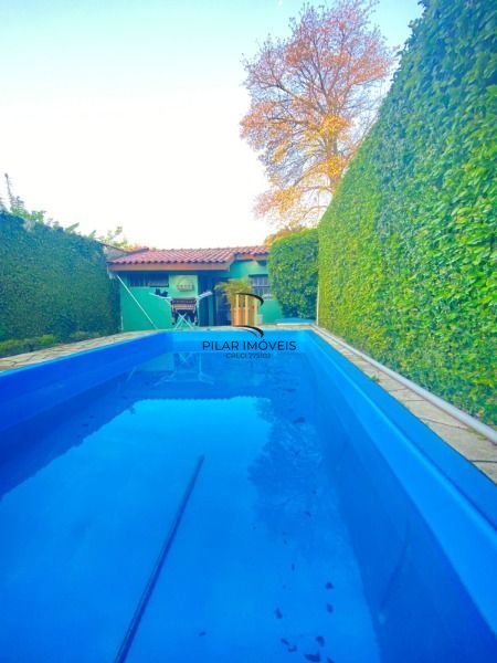Casa para Venda - 301m², 4 dormitórios, sendo 1 suites, 2 vagas - Bom Jesus