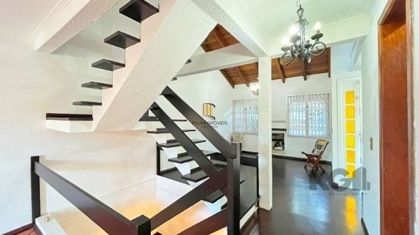 Casa para Venda - 206m², 3 dormitórios, sendo 1 suites, 4 vagas - Ipanema