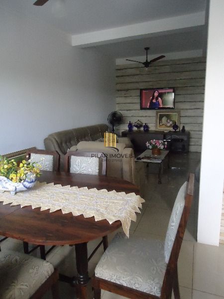 Casa para Venda - 177.93m², 3 dormitórios, sendo 1 suites, Hípica