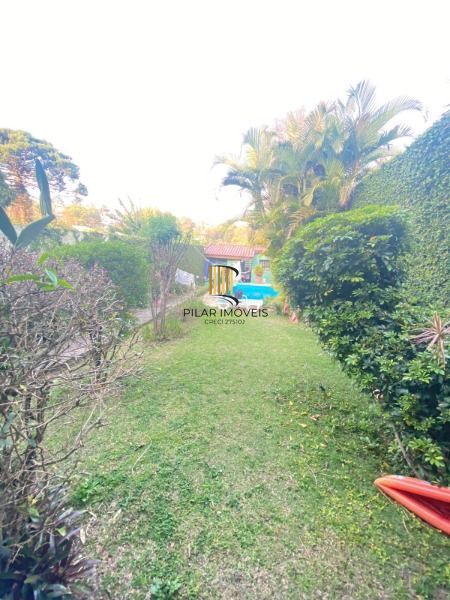 Casa para Venda - 301m², 4 dormitórios, sendo 1 suites, 2 vagas - Bom Jesus