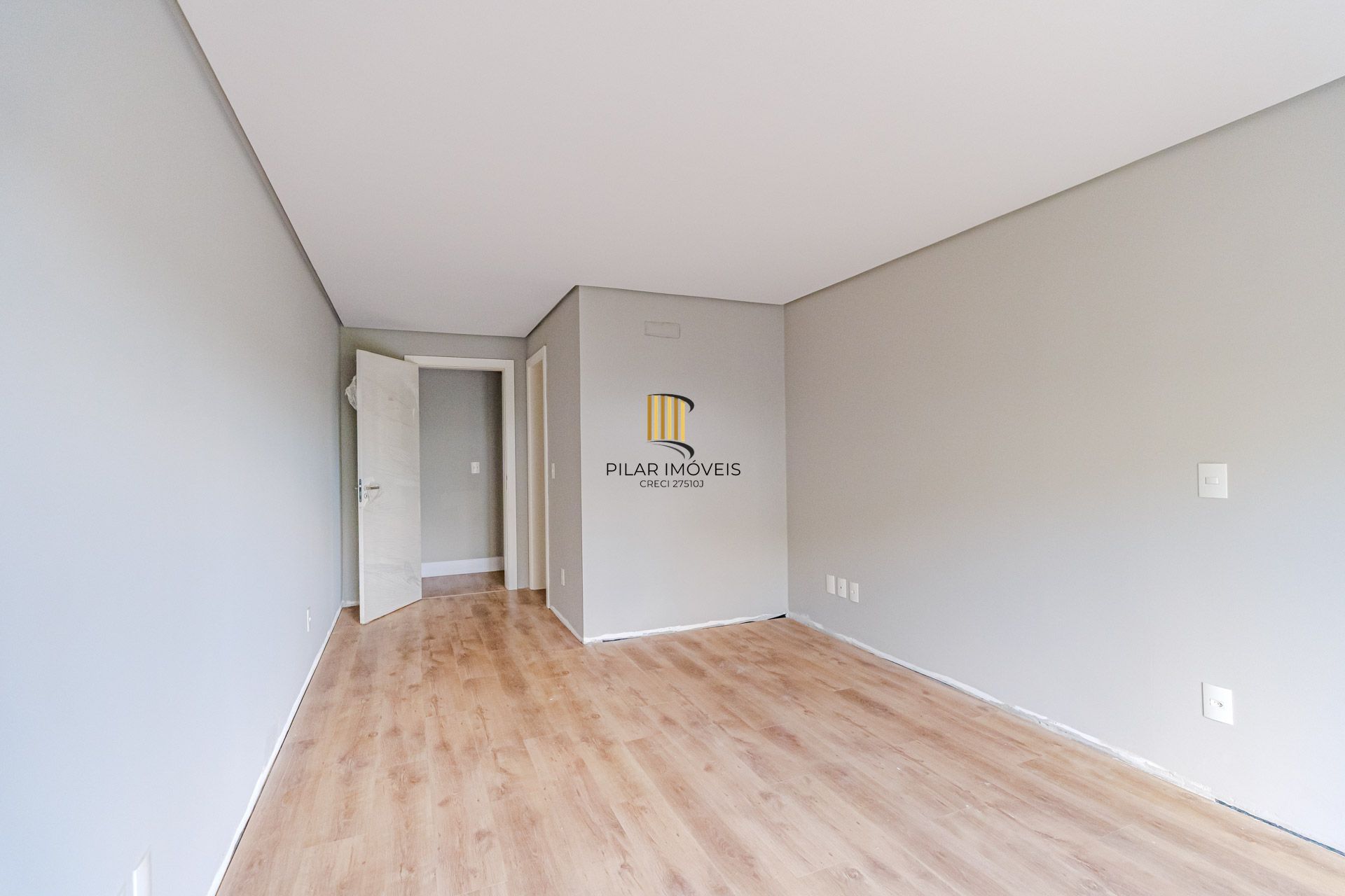 Apartamento - 3 dormitórios, sendo 3 suites, 4 vagas - Vila Assunção