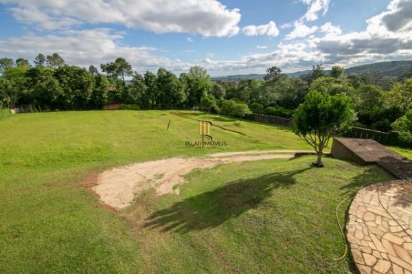 Sítio para Venda - 700m², 4 dormitórios, 3 vagas - Hípica