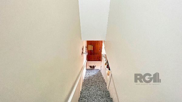 Casa Condominio em Porto Alegre, no bairro Aberta dos Morros, com 2 dormitório(s), e 2 banheiros, à venda.