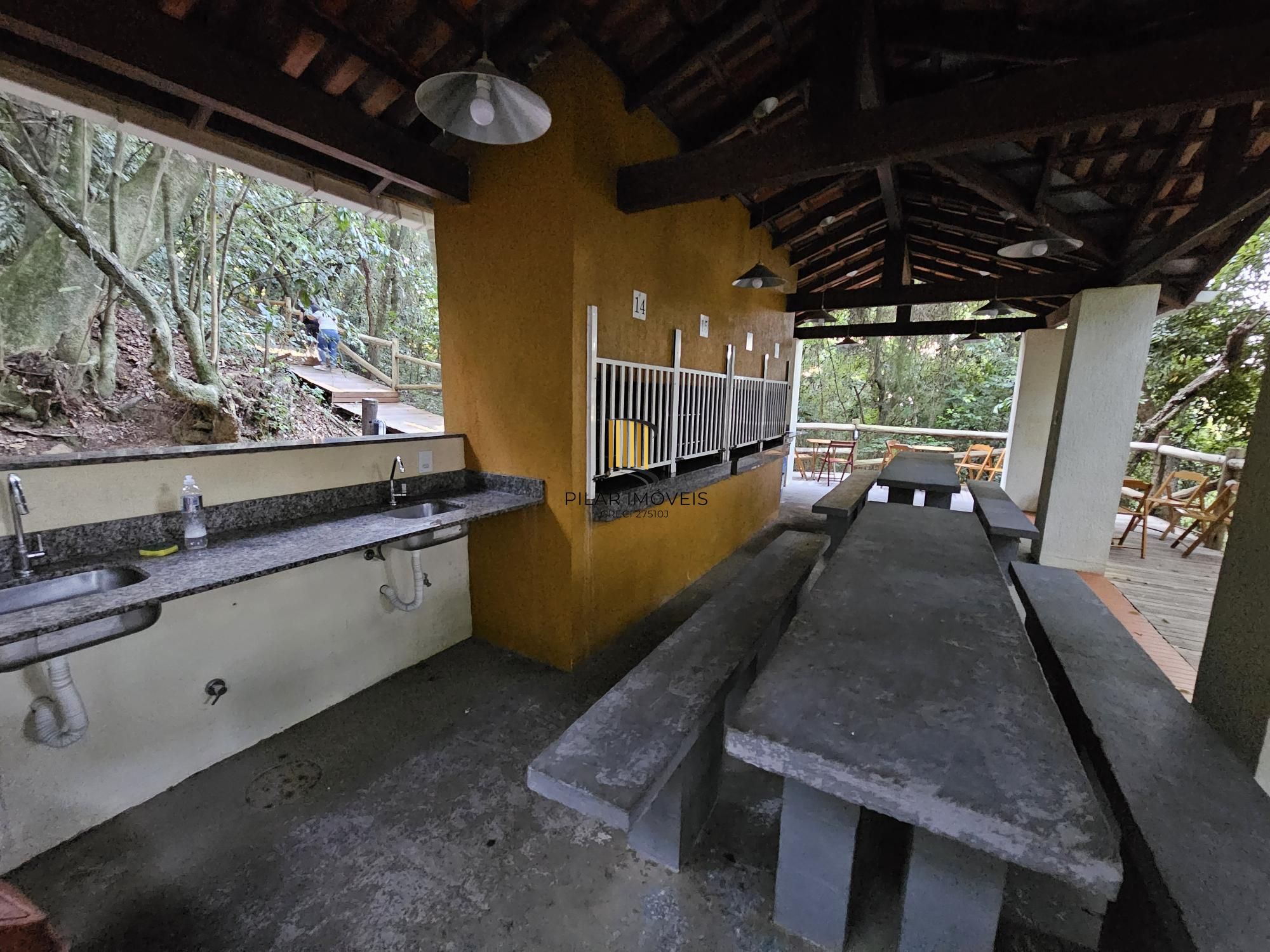 Apartamento semi mobiliado impecável com vista no Condominio Terra Nature !