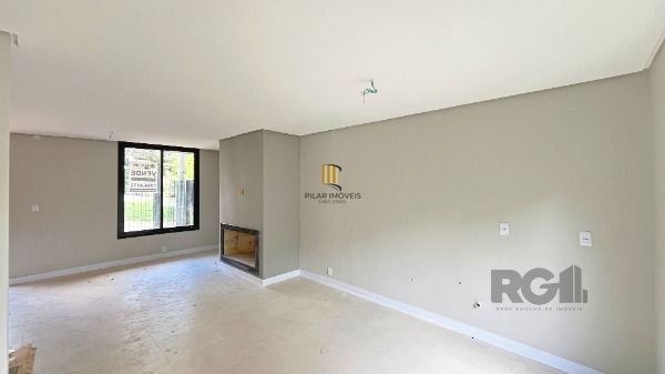 Casa Condominio em Porto Alegre, no bairro Tristeza, com 3 dormitório(s), e 3 banheiros, à venda.