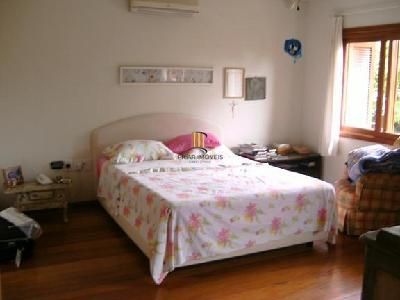Casa para Venda - 258m², 3 dormitórios, sendo 3 suites, 2 vagas - Ipanema