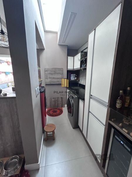 Casa de Condomínio 3 dormitórios no bairro Ipanema