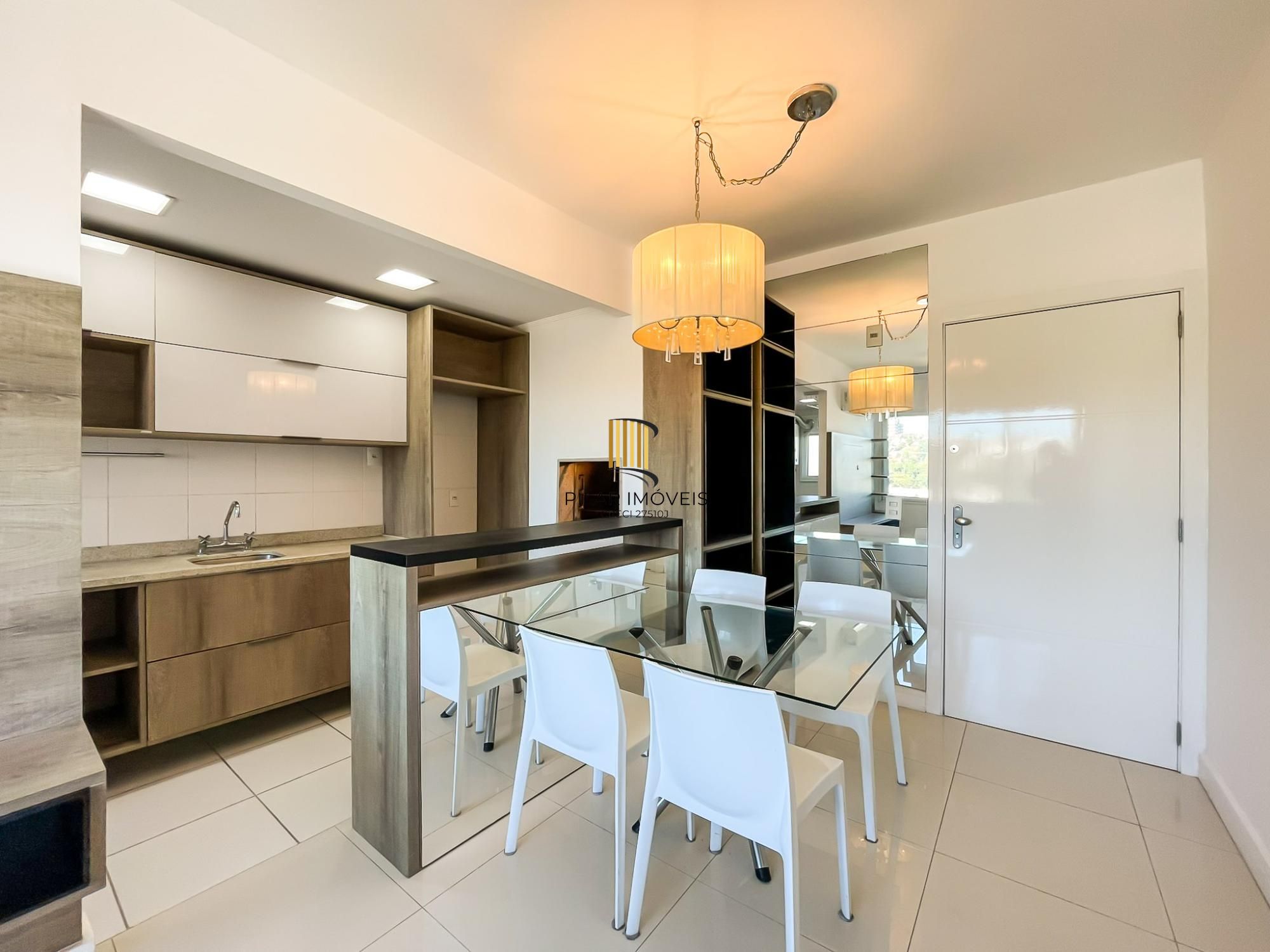Apartamento de 2 dormitórios no Cristal