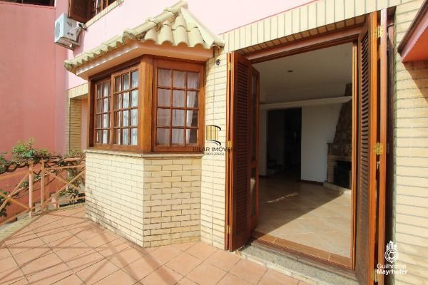 Casa para Venda - 212.52m², 3 dormitórios, sendo 1 suites, 2 vagas - Imperial Parque