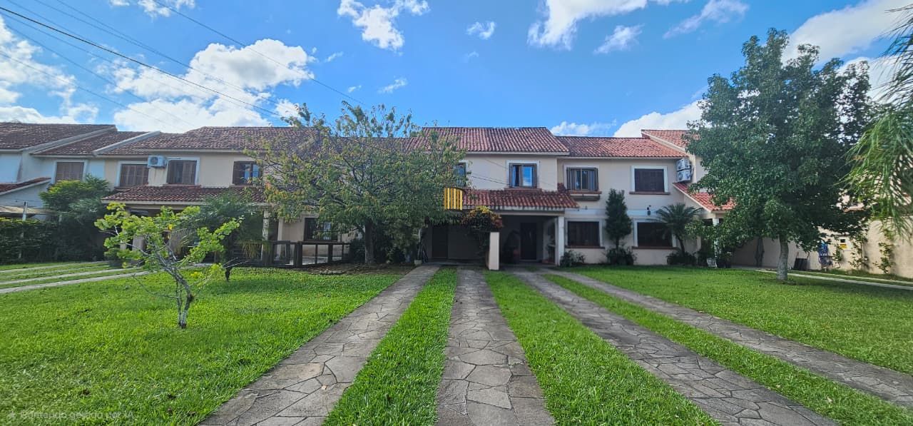 Sobrado Condomínio Fechado bairro Guaruja- 3 dormitórios