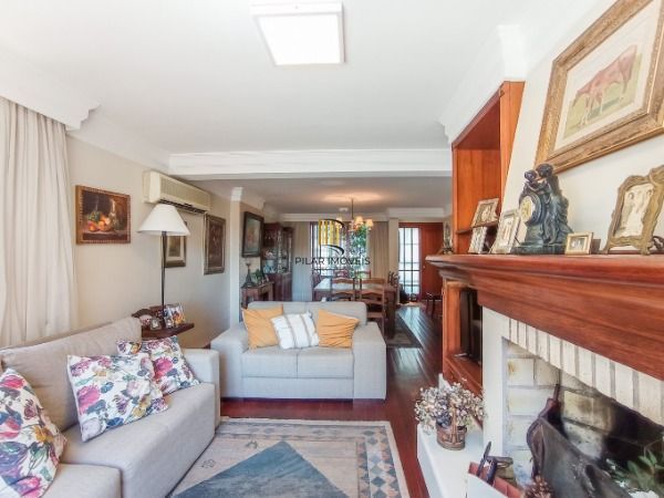 Casa Condominio para Venda - 227.4m², 4 dormitórios, sendo 2 suites, 4 vagas - Cristal