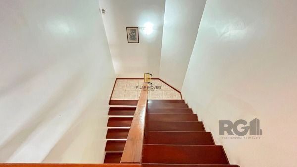 Casa 3 dormitórios no bairro Nonoai