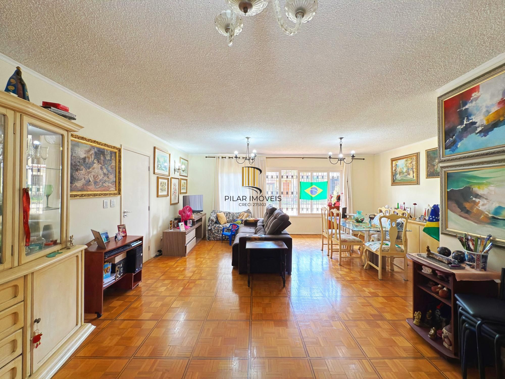 Casa Térrea com Piscina e 3 Dormitórios – Coração de Ipanema