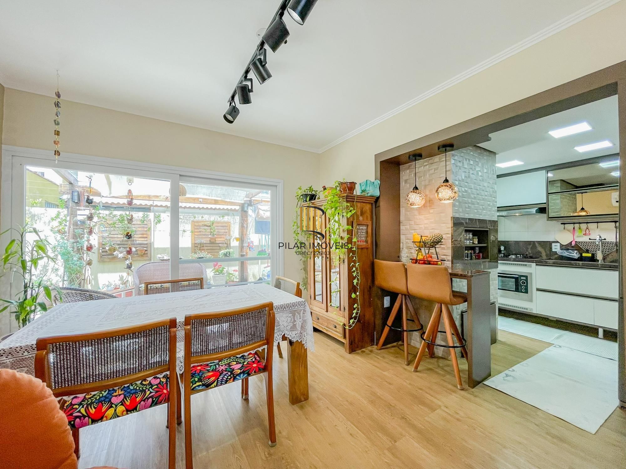 Sobrado Alto Padrão 3 dormitórios 4 vagas garagem, no Lagos de Nova Ipanema