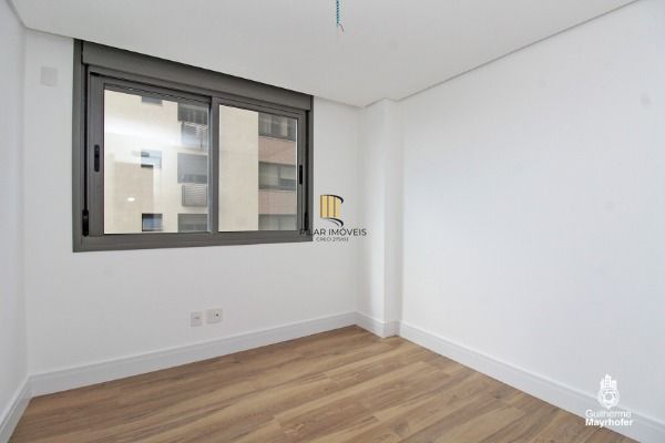 Apartamento para Venda - 120m², 3 dormitórios, 2 vagas - Tristeza