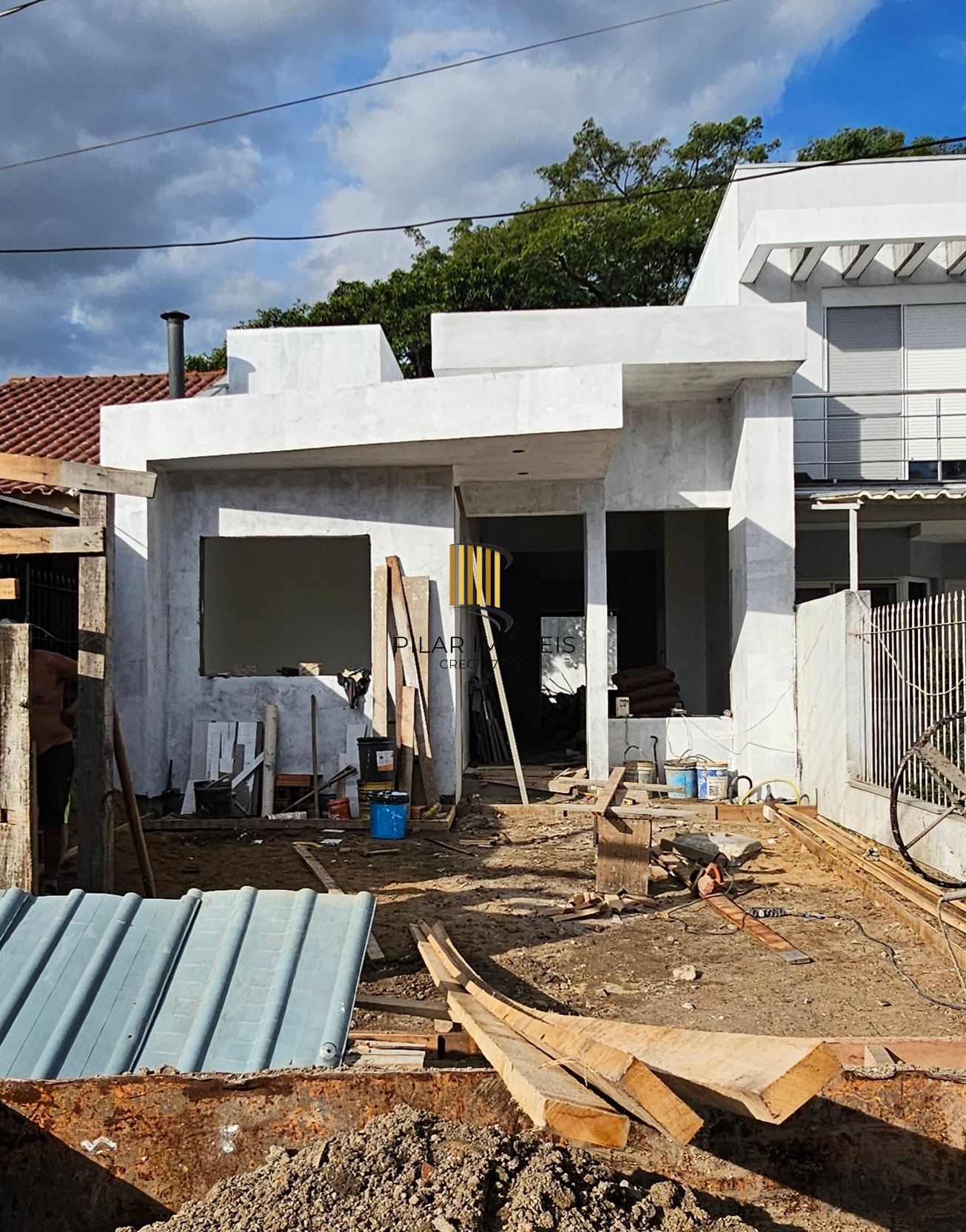 Casa térrea 3 dormitórios bairro Hípica