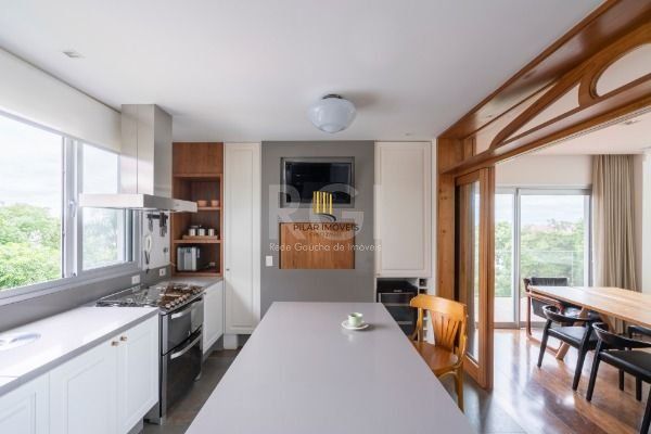 Casa para Venda - 463.7m², 4 dormitórios, sendo 4 suites, 4 vagas - Vila Conceição
