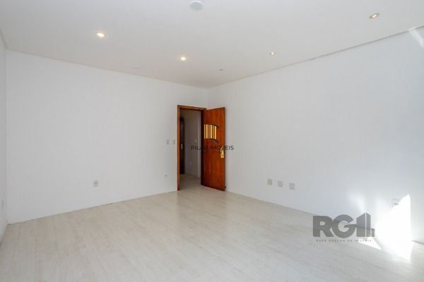 Casa Condominio em Porto Alegre, no bairro Jardim Isabel, com 3 dormitório(s), à venda.