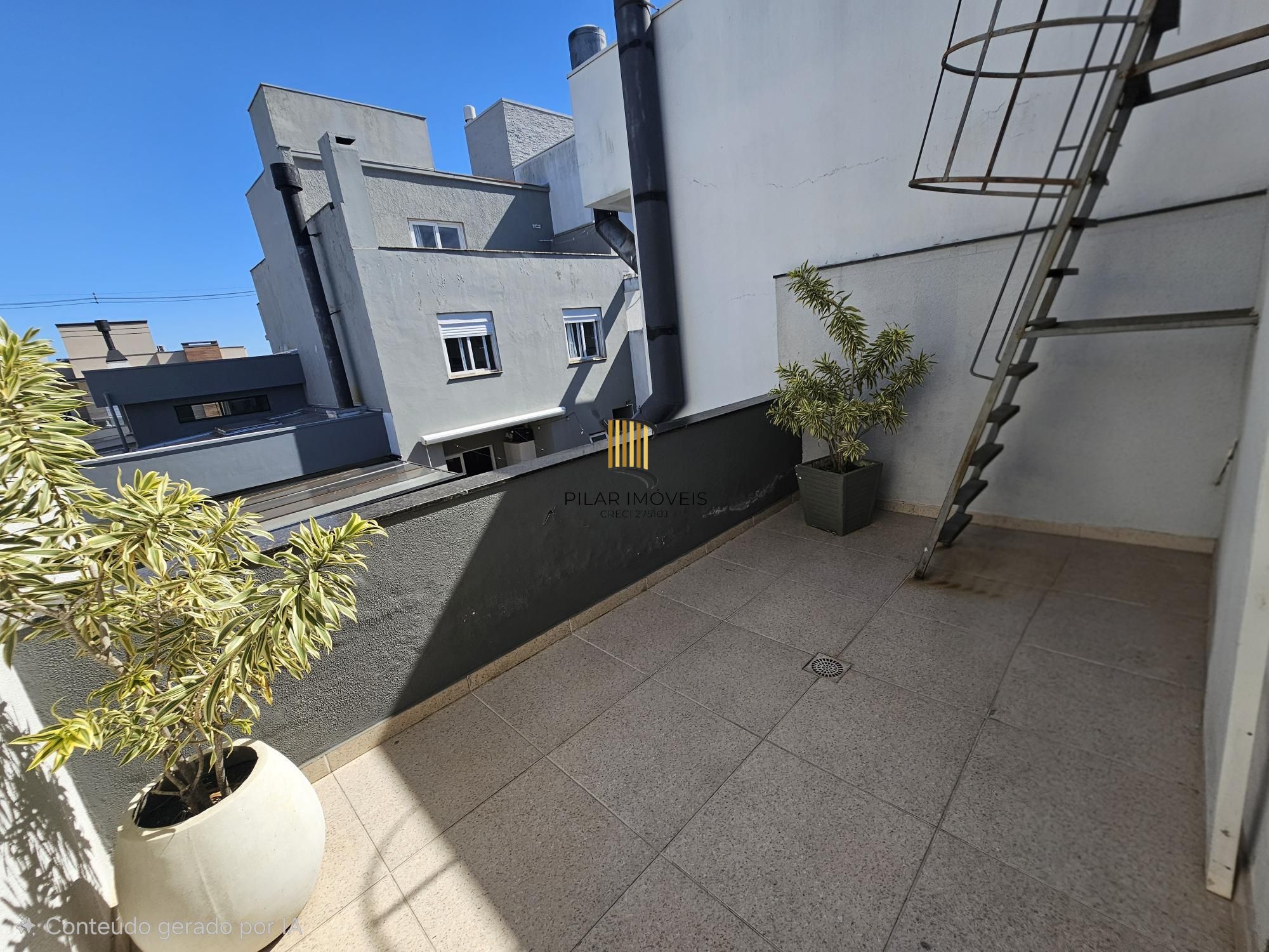 Casa de Condomínio 3 dormitórios no bairro Hípica