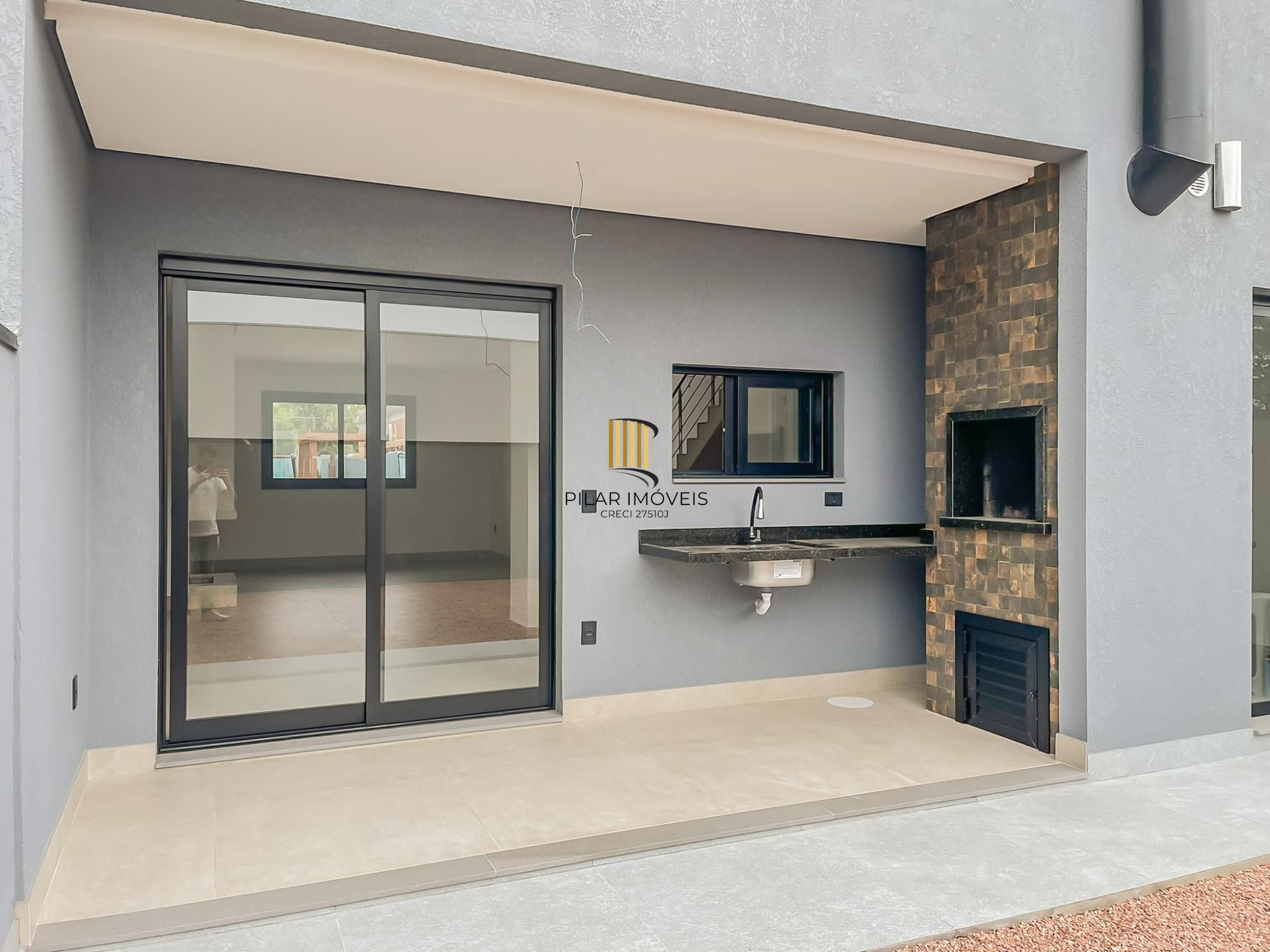 Casa de Condomínio 3 dormitórios no bairro Hípica