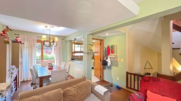 Casa Condominio em Porto Alegre, no bairro Espírito Santo, com 3 dormitório(s), e 3 banheiros, à venda.