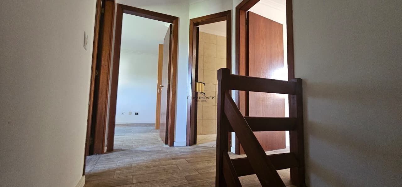 Sobrado Condomínio Fechado bairro Guaruja- 3 dormitórios