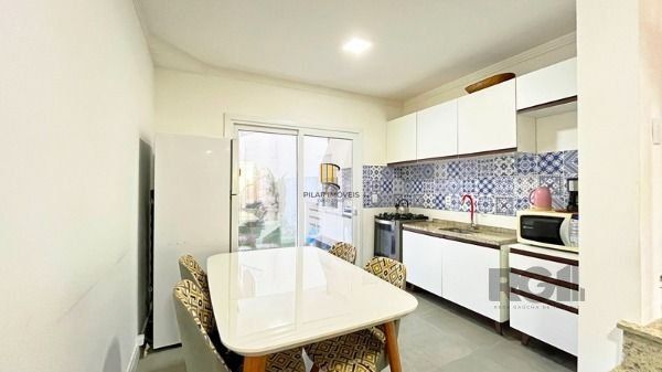 Casa em Porto Alegre, no bairro Hípica, com 2 dormitório(s), à venda.