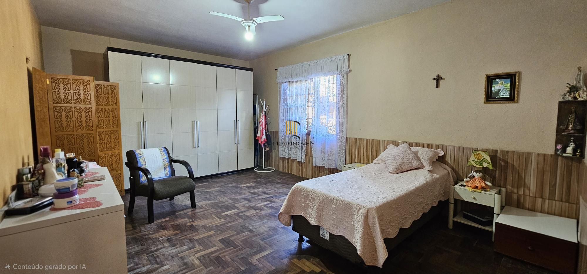 Casa 4 dormitórios no bairro Restinga