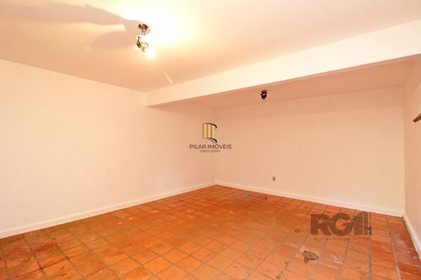Casa para Venda - 206m², 3 dormitórios, sendo 1 suites, 4 vagas - Ipanema