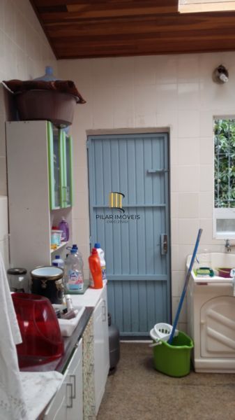 Casa para Venda - 220.83m², 3 dormitórios, 2 vagas - Vila Nova