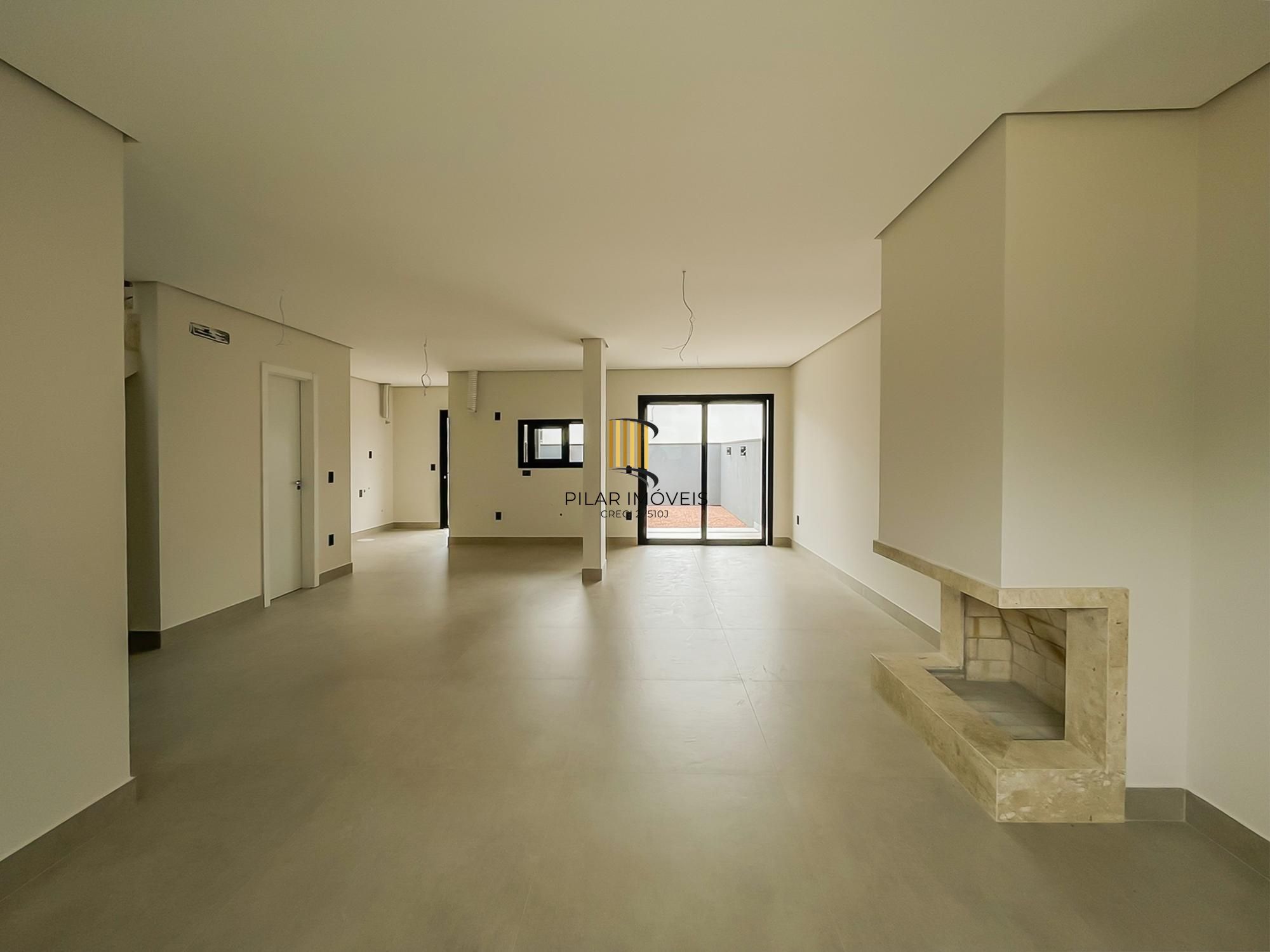 Casa de Condomínio 3 dormitórios no bairro Hípica