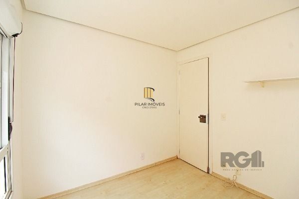 Casa Condominio em Porto Alegre, no bairro Pedra Redonda, com 3 dormitório(s), e 3 banheiros, à venda.