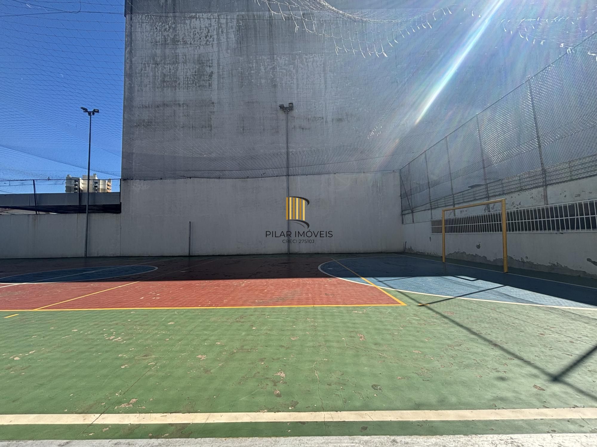 Apartamento 100% mobiliado,2 dormitórios, vaga rotativa, barra shopping, 63m²