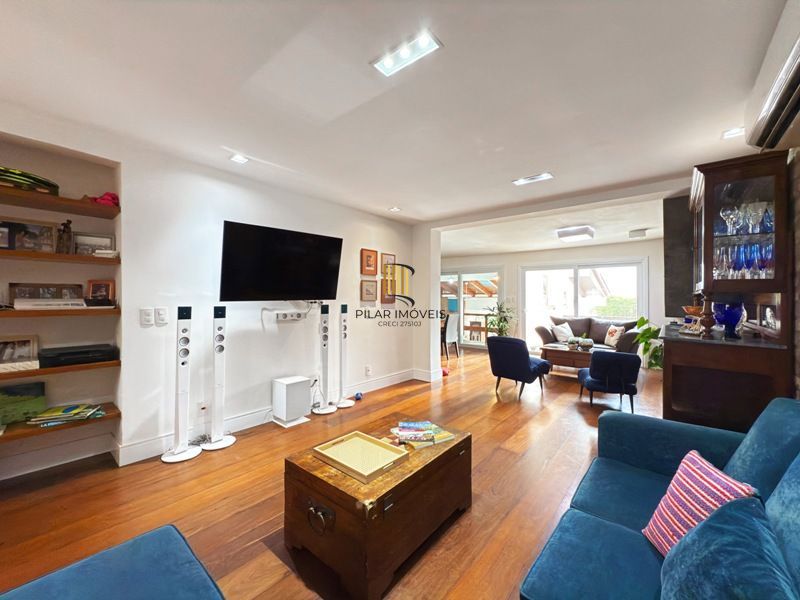 Residência, ótimo padrão com 4 suítes nos altos do Jardim Isabel, com vista perene para o Guaiba e Por-do-Sol