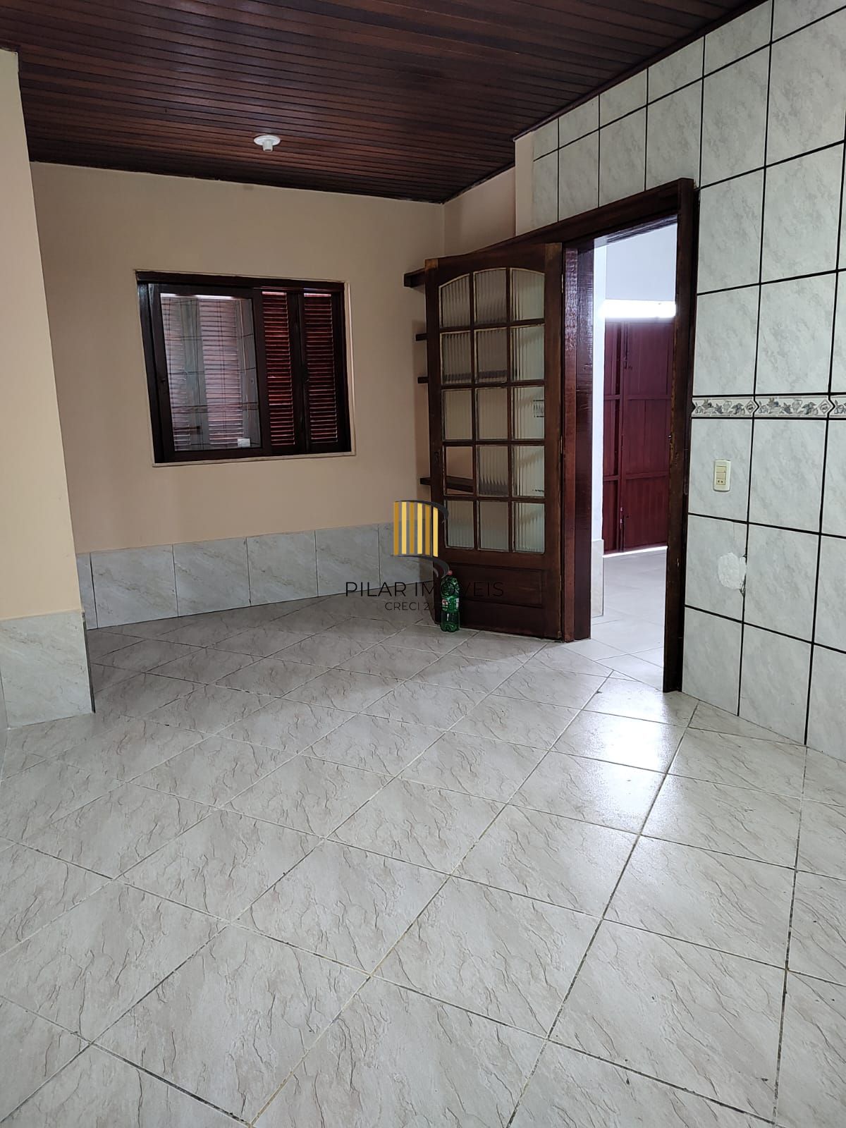 Excelente terreno de esquina com dois prédios (comercial e residencial)