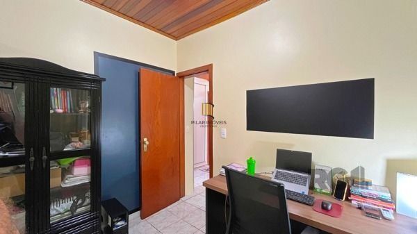 Casa 4 dormitórios no bairro Restinga