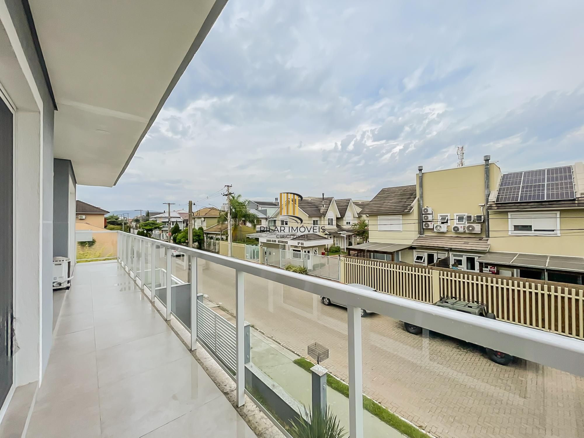 Casa 3 dormitórios no bairro Hípica