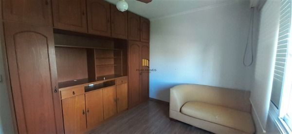 Apartamento em Porto Alegre, no bairro Camaquã, com 2 dormitório(s), e 2 banheiros, à venda.